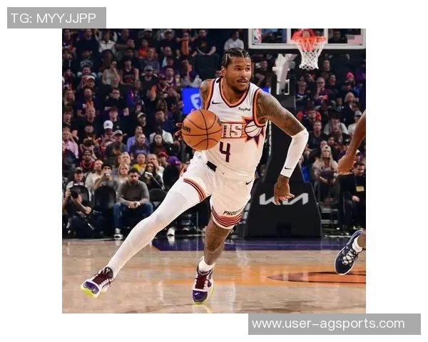 布克半场表现抢眼助力球队进攻贡献9分5板2助正负值全队最高 布克半场表现抢眼助力球队进攻贡献9分5板2助正负值全队最高