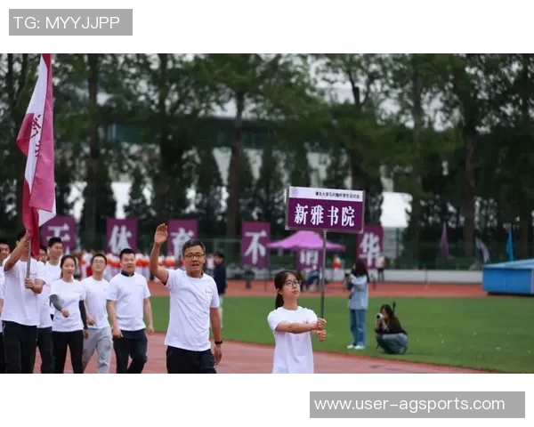 小卡激励龙狮球员继续拼搏明年再战期待重聚的信心与决心